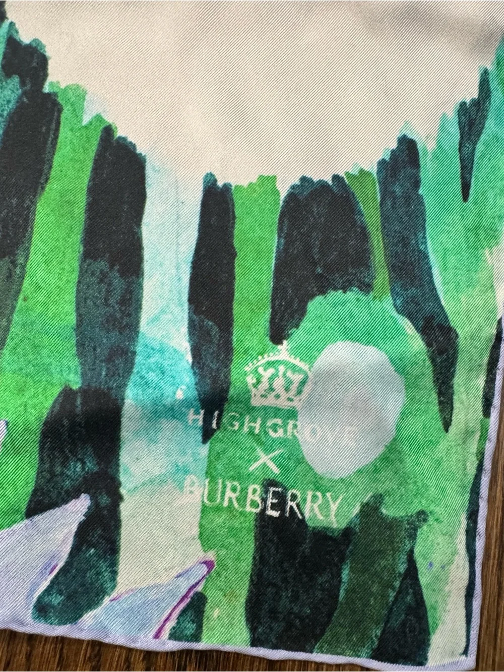 Burberry Highgrove x Meadow Silk Scarf New With Tags - Picture 6 of 10